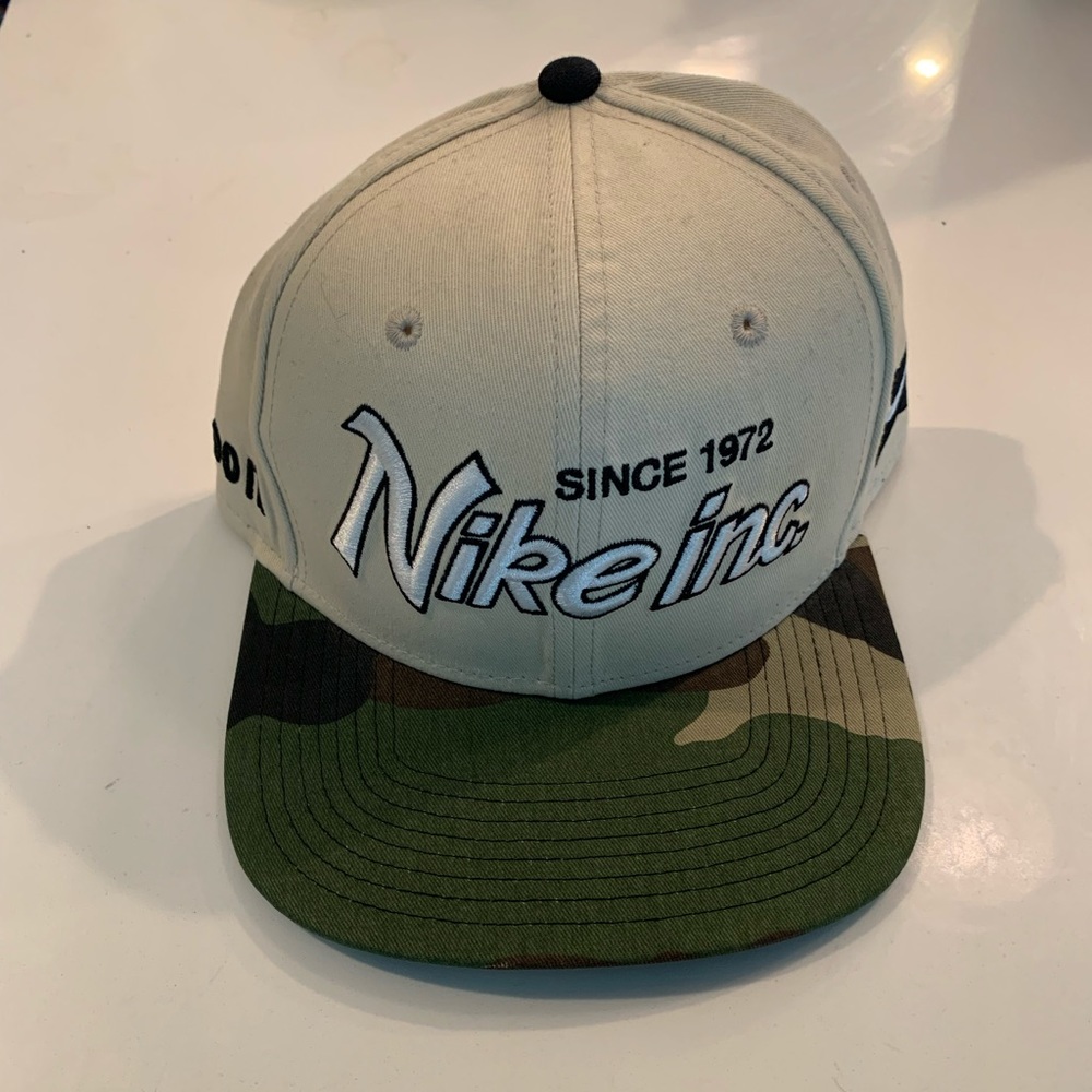 Nike SnapBack hat